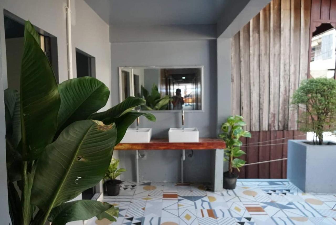 White Rose Guesthouse Kaoh Touch Esterno foto